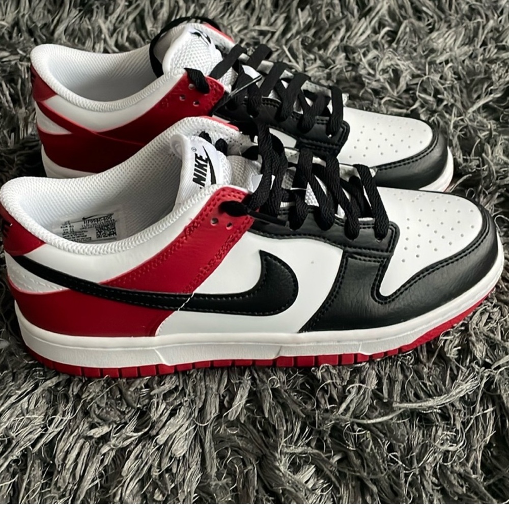 Nike Dunk Low GS Sneakers